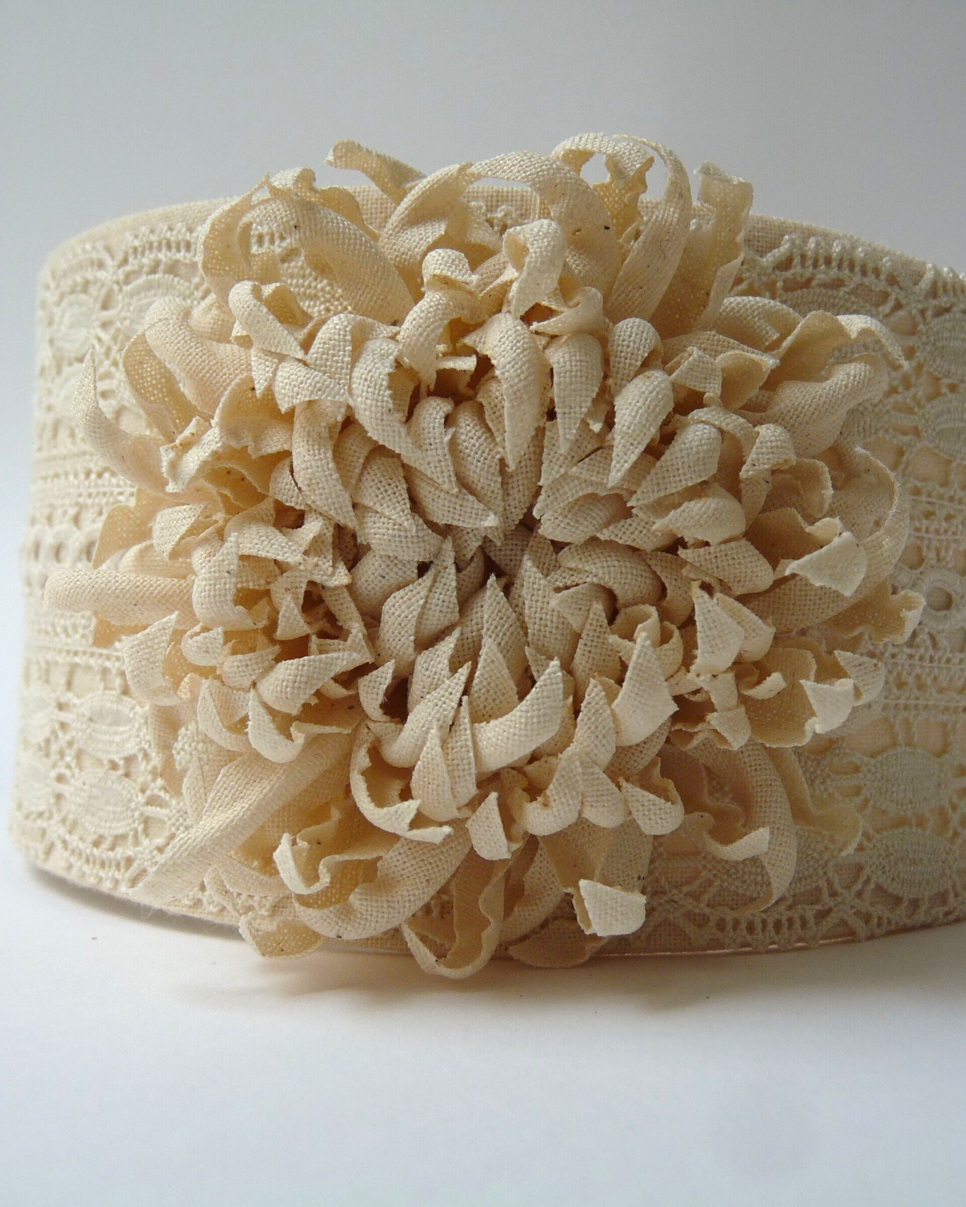 Crisantemo · Algodón natural · Triple puntilla - 4