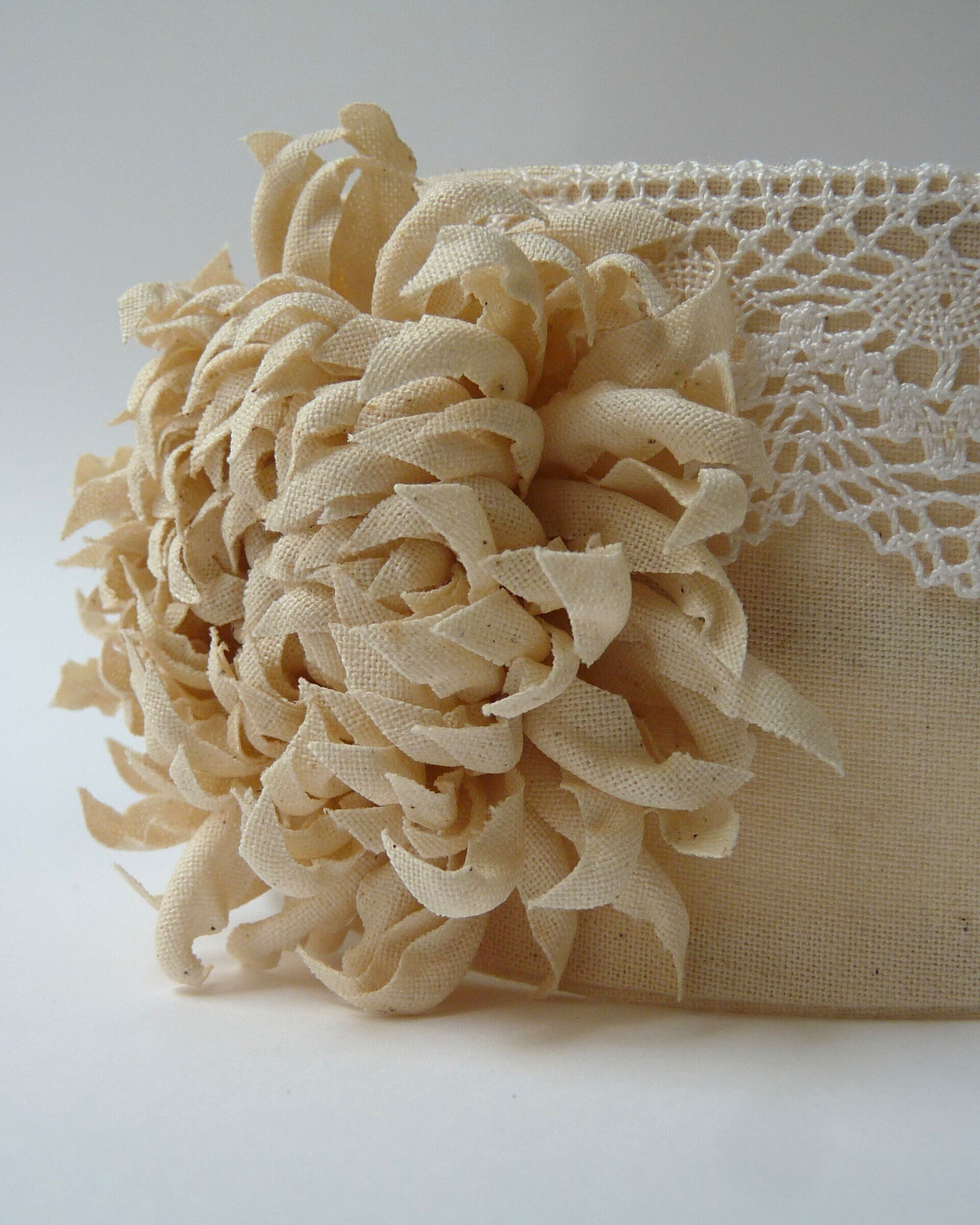Crisantemo · Algodón natural · Puntilla blanca - 3
